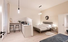 Kl31 - Urban Escape - Prime Location - Klauzal Square By Bqa